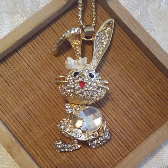Rhinestone rabbit long chain necklace - Picture 3 of 8